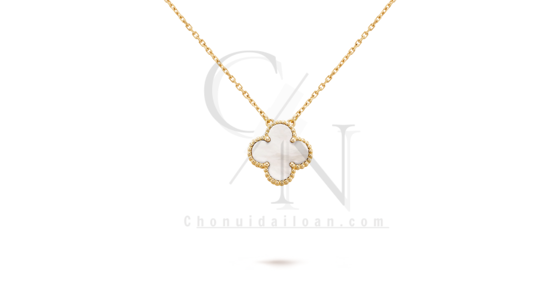 Van Cleef & Arpels Clover Pendant